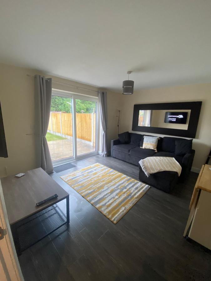 Lovely 1-Bedroom Apartment With Garden And Parking Stone  Extérieur photo