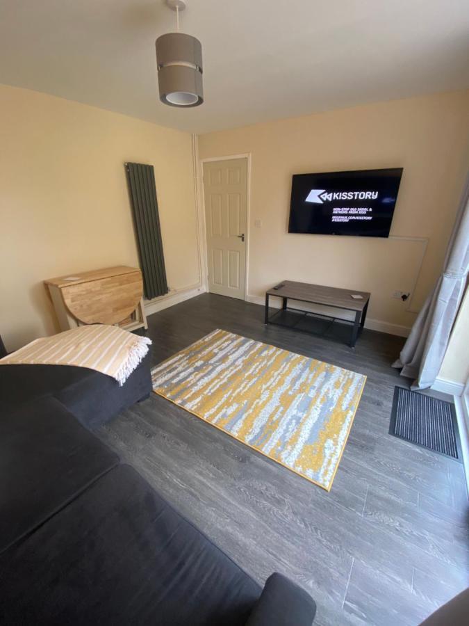 Lovely 1-Bedroom Apartment With Garden And Parking Stone  Extérieur photo