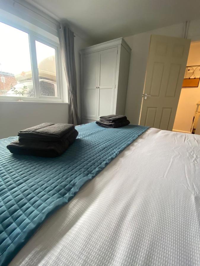 Lovely 1-Bedroom Apartment With Garden And Parking Stone  Extérieur photo