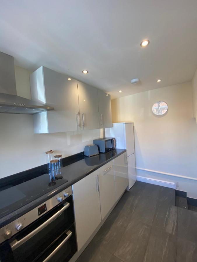 Lovely 1-Bedroom Apartment With Garden And Parking Stone  Extérieur photo
